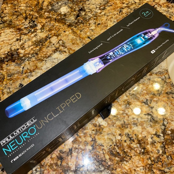Paul Mitchell Other - Paul Mitchell neuro unclipped 1” styling rod wand